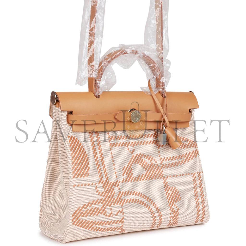 HERMES HERBAG ZIP PM 31 BRIDES DE GALA TOILE H BERLINE NATURAL SABLE PALLADIUM HARDWARE(30*27*11cm) HERMES HERBAG ZIP PM 31 BRIDES DE GALA TOILE H BERLINE NATURAL SABLE PALLADIUM HARDWARE(30*27*11cm)