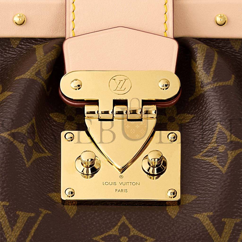 LOUIS VUITTON MONOGRAM CLUTCH M46544 (28*14*10cm) LOUIS VUITTON MONOGRAM CLUTCH M46544 (28*14*10cm)