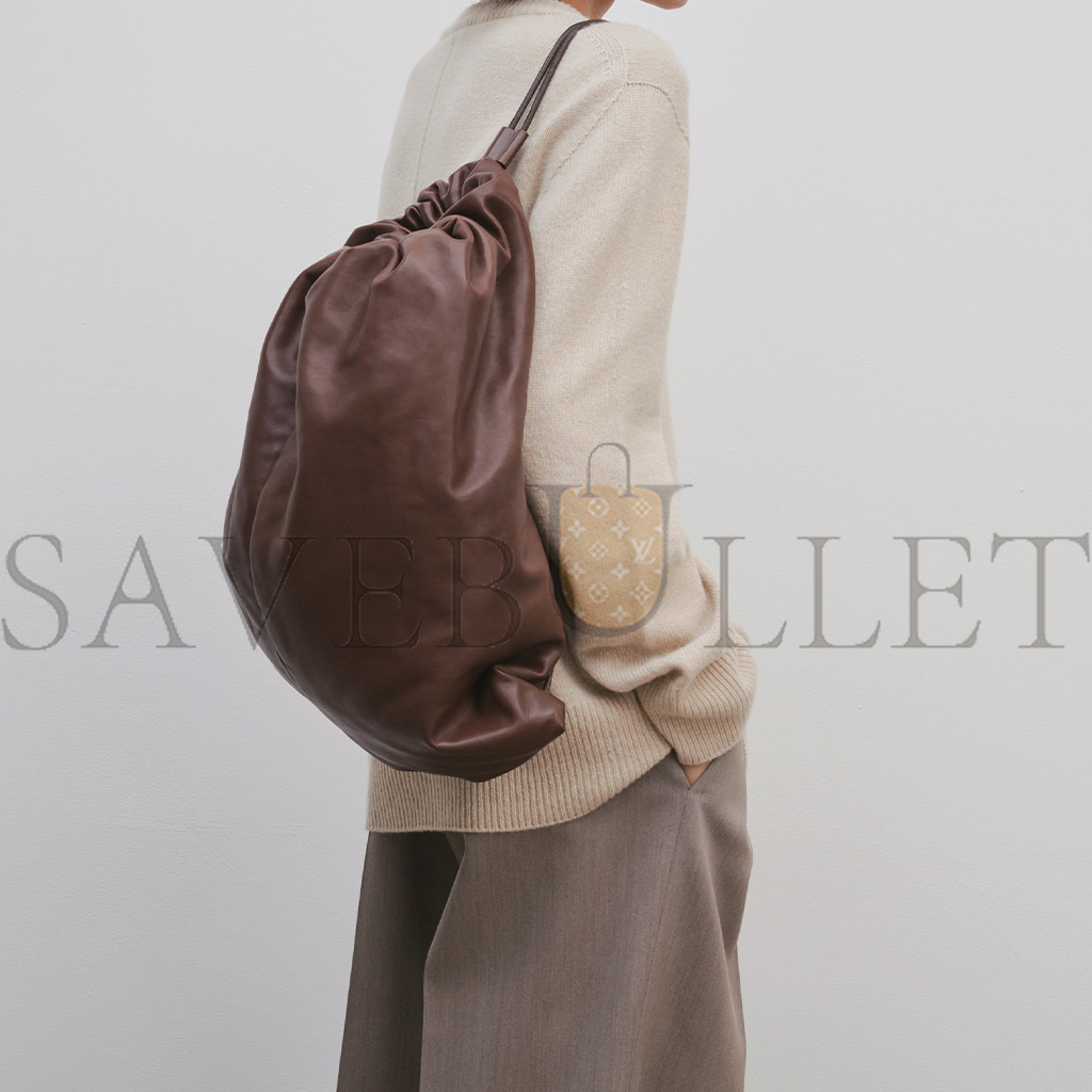 THE ROW PUFFY BACKPACK IN LEATHER CHOCOLATE W1604L114CHPLD (47*28*8cm) THE ROW PUFFY BACKPACK IN LEATHER CHOCOLATE W1604L114CHPLD (47*28*8cm)